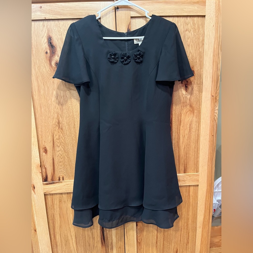 CDC Caren Desiree Company Size 8 Little Black Dress Flowers Scalloped  USA VTG